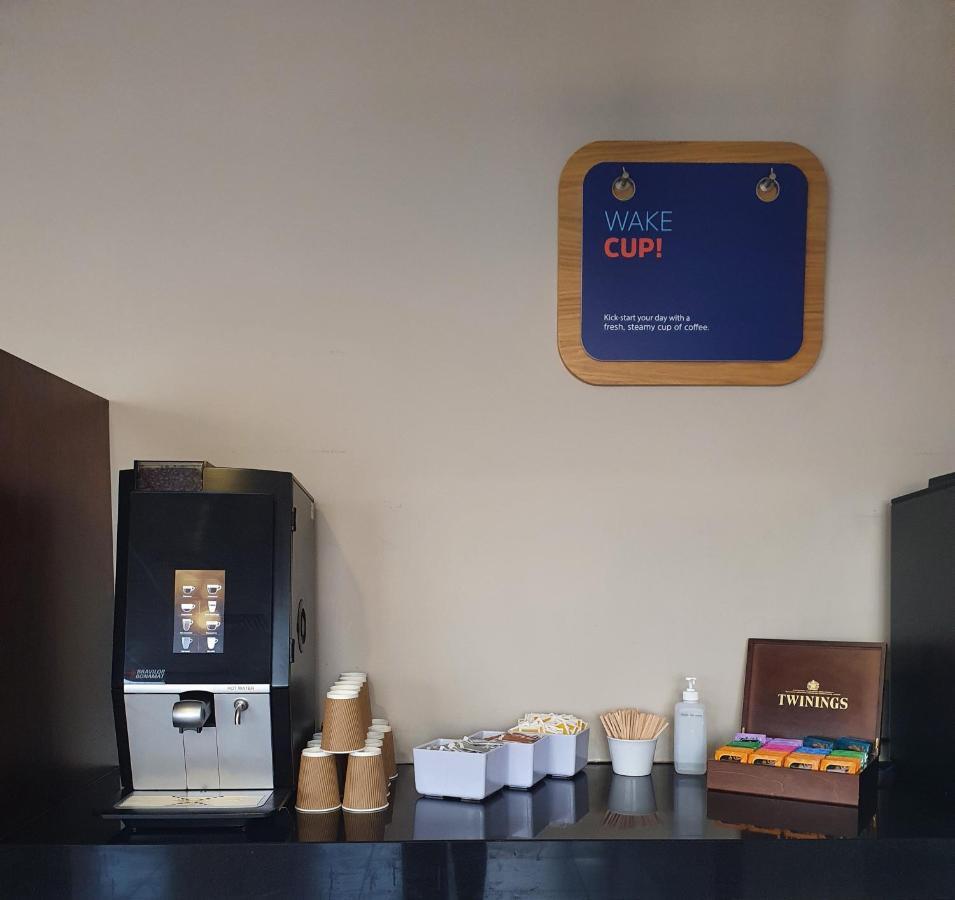 Holiday Inn Express Rotherham - North By Ihg Buitenkant foto