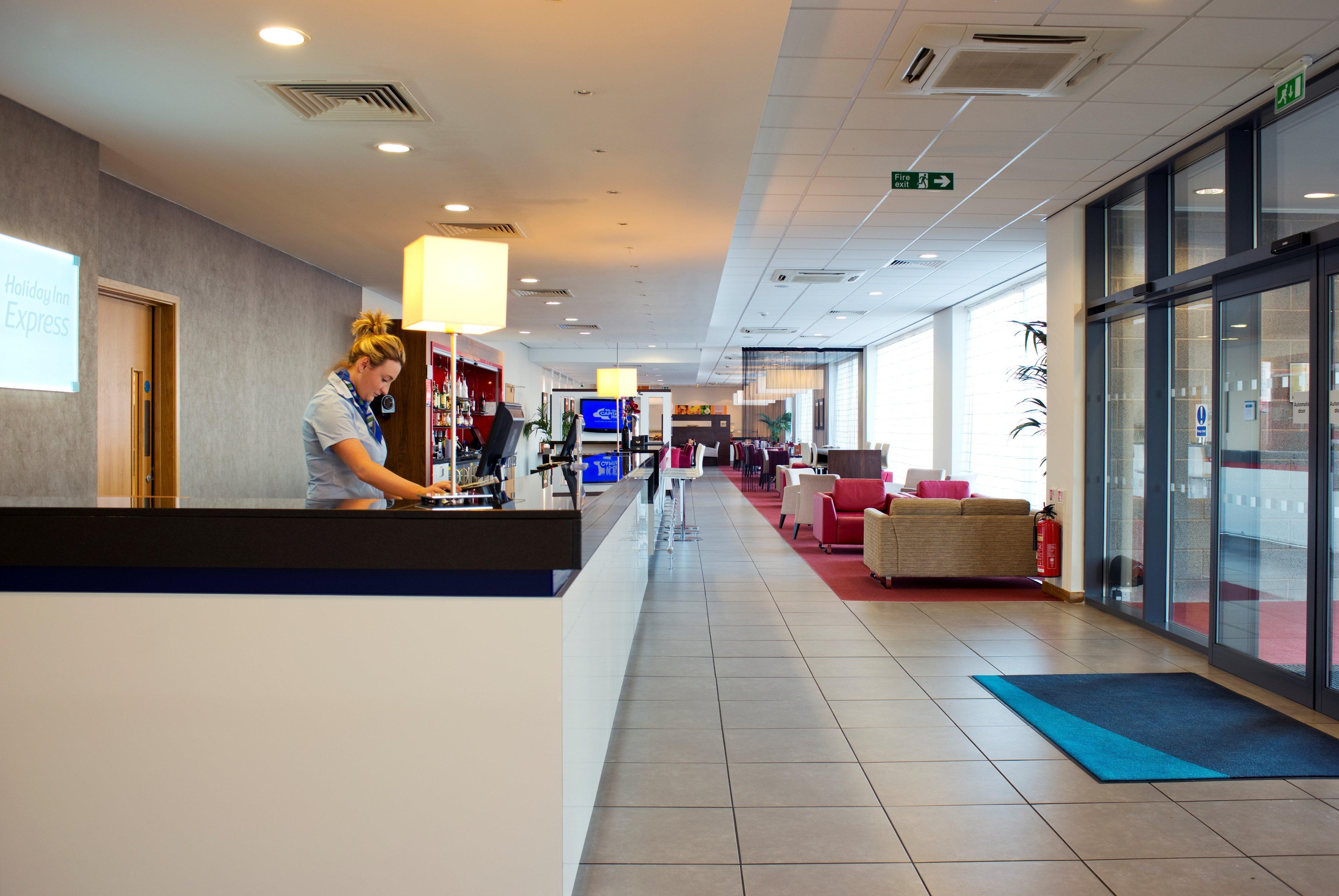 Holiday Inn Express Rotherham - North By Ihg Buitenkant foto
